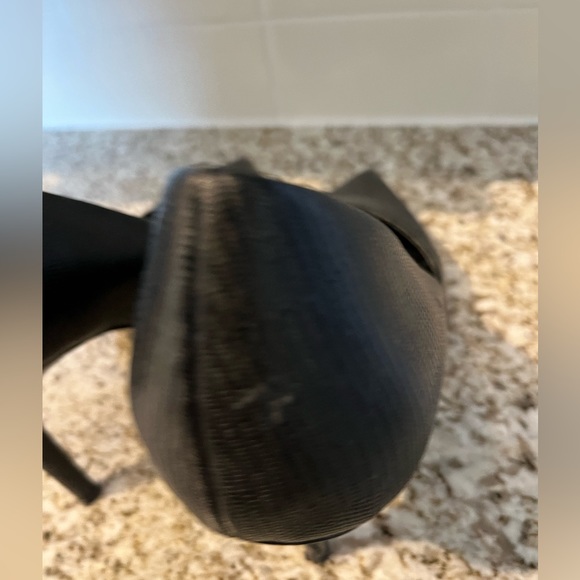 ALDO Black Pointy Faux Snakeskin Heels - Picture 7 of 9